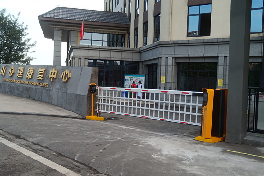 重庆停车系统空降闸适合哪些场所？